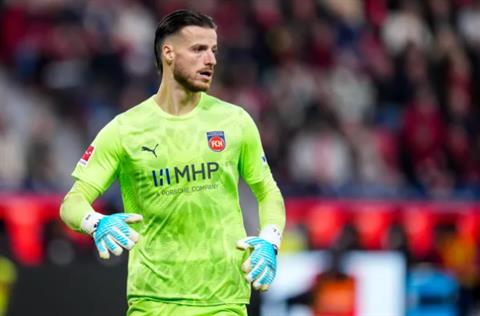 Arsenal nhắm thủ môn ở Bundesliga dự phòng cho David Raya