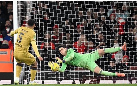 Kepa Arrizabalaga nói gì sau khi sắm vai 'người hùng' cho Arsenal?