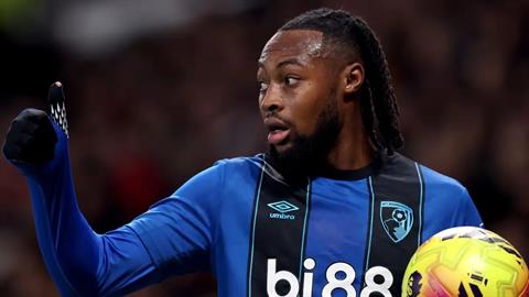 HLV Iraola tha thiết giữ chân Antoine Semenyo ở lại Bournemouth