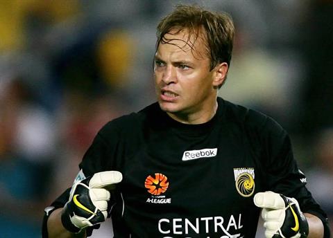 Paul Scholes chỉ mặt đồng đội tệ nhất sự nghiệp ở MU