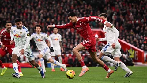Sao Liverpool thất vọng khi bị Leeds United cầm hòa