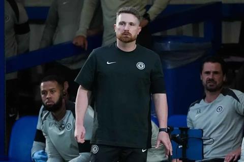 Calum McFarlane - HLV tạm quyền của Chelsea là ai?