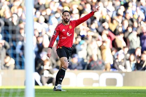 Matheus Cunha: Như một tia nắng muộn