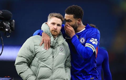 HLV McFarlane báo tin mừng về bộ đôi hậu vệ Chelsea