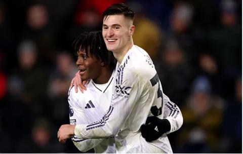 Benjamin Sesko sẽ trở thành cầu thủ lớn sau khi Ruben Amorim rời MU