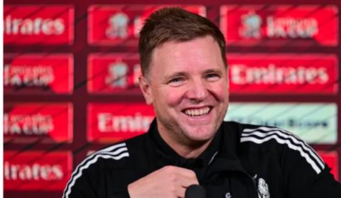 Eddie Howe làm buồn lòng Roy Keane