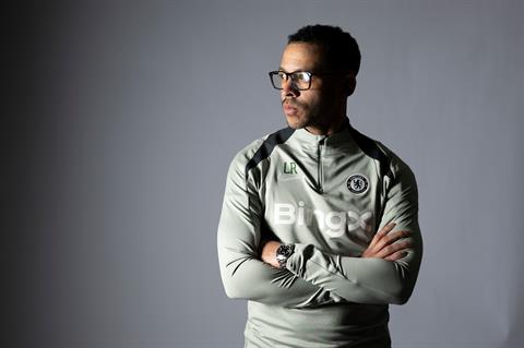 Chelsea và “chuỗi cung ứng HLV”: Bước tiến chiến lược hay mầm họa cho bóng đá hiện đại?