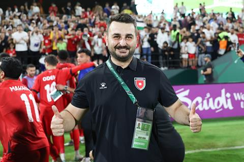 HLV Jordan tri ân U23 Việt Nam sau khi giành vé tứ kết U23 châu Á