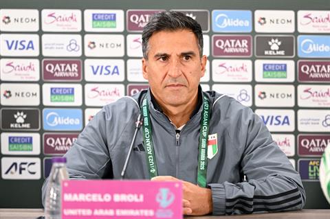 HLV U23 UAE sẵn sàng ngăn chặn những quả phạt góc của U23 Việt Nam