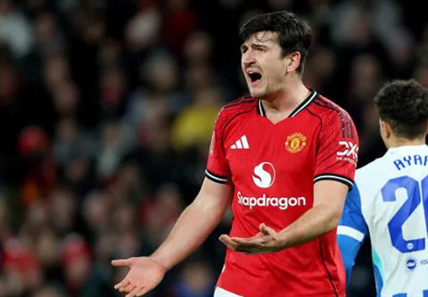 Michael Carrick đưa ra quyết định về tương lai Harry Maguire 