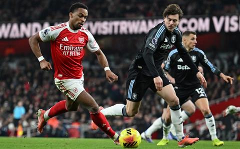 Chiến thuật mới của Arsenal: Khi hậu vệ biên làm tiền đạo