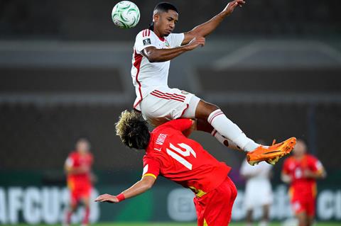 Lê Viktor dính test doping sau trận thắng UAE