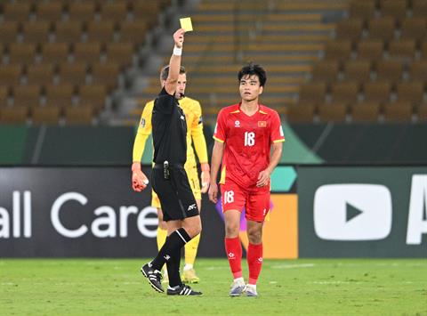 U23 Việt Nam gặp lại trọng tài rút thẻ đỏ Lý Đức