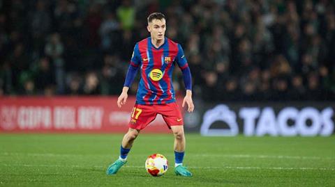 Điểm tin bóng đá sáng 22/1: MU thăm dò tiền vệ của Barca