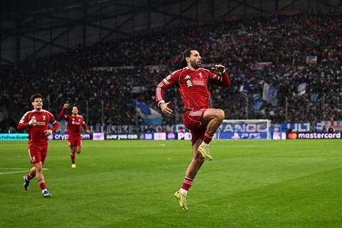 Slot chỉ ra lý do Liverpool thiếu ổn định sau trận thắng Marseille