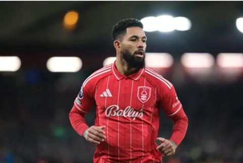 Chelsea chiêu mộ Douglas Luiz với một điều kiện?