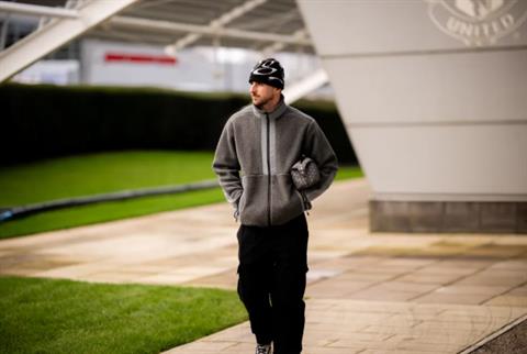 Mason Mount kiếm núi tiền từ các hoạt động bên ngoài sân cỏ 