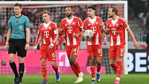 Bayern Munich thua trận đầu tiên ở Bundesliga mùa này
