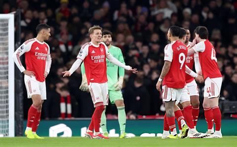Odegaard gửi lời tới đồng đội Arsenal sau trận thua MU