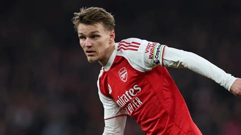 Odegaard: "Quá khứ có thể ảnh hưởng tham vọng vô địch của Arsenal"