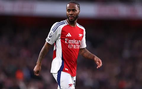 Raheem Sterling được khuyên nên cập bến Tottenham