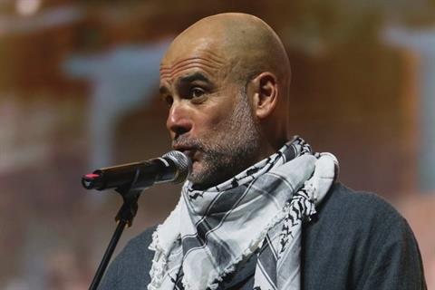 Pep Guardiola lên tiếng về trẻ em Palestine