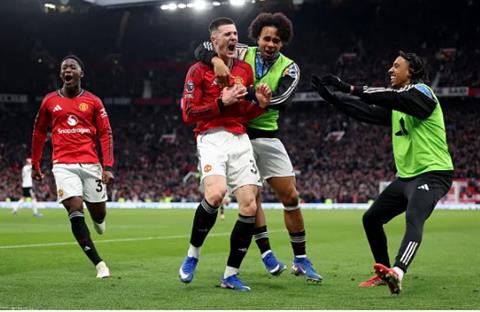 Gary Neville hết lời khen ngợi các tân binh của MU