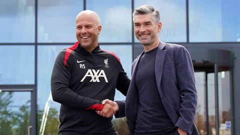 Giám đốc Liverpool bảo vệ Arne Slot và chính sách chuyển nhượng của CLB