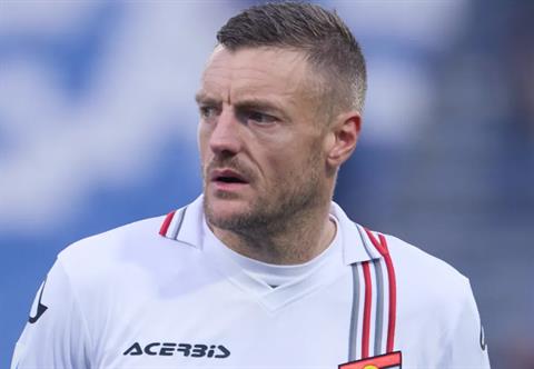 Nhà vô địch Premier League cầu cứu Jamie Vardy