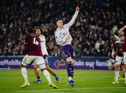 Benjamin Sesko gây ấn tượng thế nào trước West Ham?