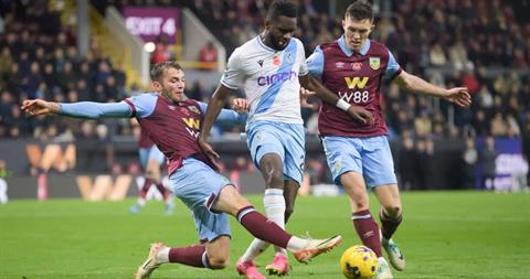Dự đoán phạt góc trận đấu Crystal Palace vs Burnley (02h30 ngày 12/2)