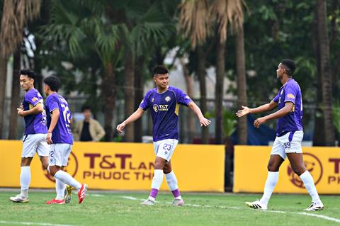 CLB Hà Nội thắng đậm trận thử lửa trước Tết