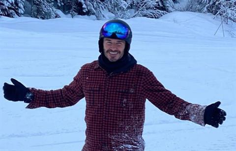 Sir David Beckham ra tay cứu nguy cho nữ du khách gặp tai nạn khi trượt tuyết