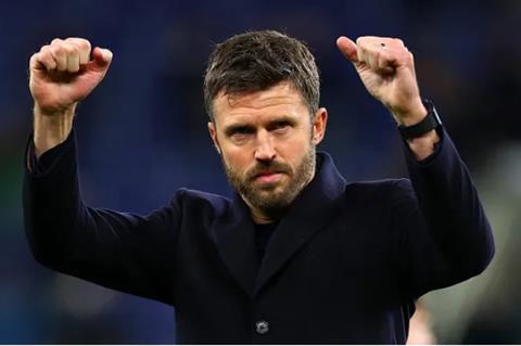 Các trụ cột của MU ủng hộ Michael Carrick