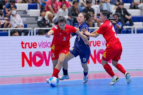 ĐT futsal nữ Việt Nam hướng đến trận tranh HCĐ với Indonesia