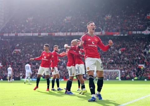 Bruno Fernandes đưa Benjamin Sesko lên mây sau trận thắng Crystal Palace