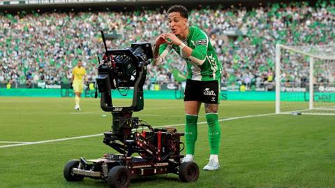 Antony tỏa sáng, chỉ còn kém mỗi Yamal và Vinicius