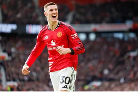 Tiết lộ bất ngờ vụ Chelsea theo đuổi Benjamin Sesko