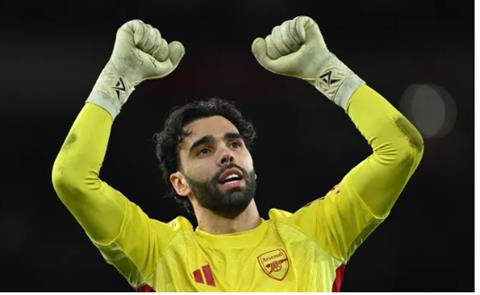 Edwin van der Sar nhận định bất ngờ về David Raya và Andre Onana