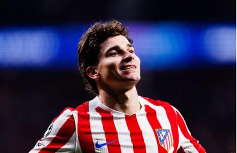 Arsenal và Chelsea được thắp lên hy vọng chiêu mộ Julian Alvarez 