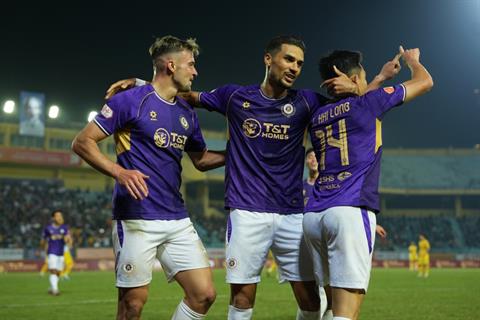 HLV Hà Nội từ chối khéo câu hỏi về Hoàng Hên