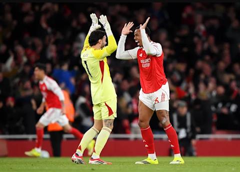 David Raya xuất sắc nhất châu Âu