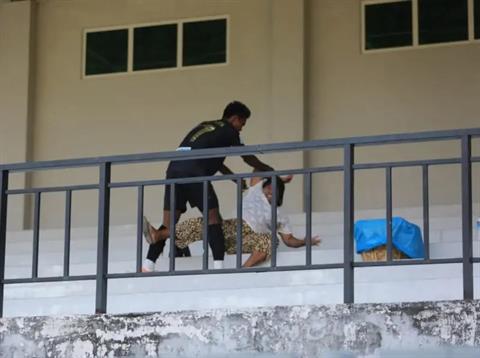 Sao Đông Nam Á phá lưới MU giã từ sự nghiệp quốc tế sau khi đánh CĐV