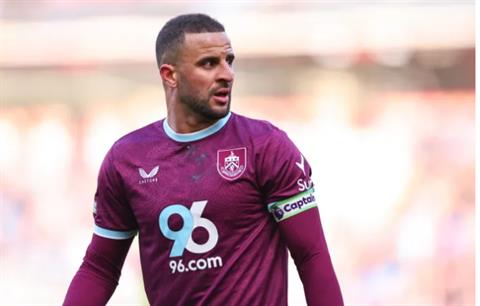 Kyle Walker nhận định bất ngờ về Arsenal 