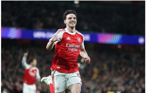 Steven Gerrard ước Liverpool chiêu mộ Declan Rice thay vì Arsenal