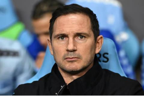 Huyền thoại MU khuyên Chelsea nên tái bổ nhiệm Frank Lampard 