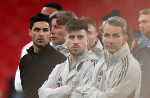 Ngoại hạng Anh là danh hiệu duy nhất của Arsenal mùa này