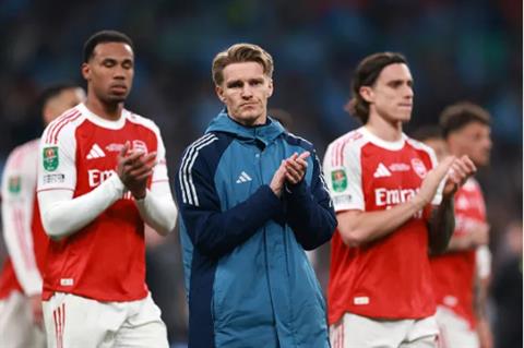 Arteta mong Saka và Odegaard trở lại đội hình Arsenal ngay lập tức