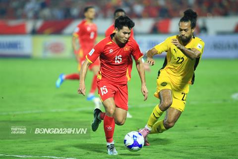 Trương Tiến Anh nén nỗi đau mất người thân để đấu Indonesia