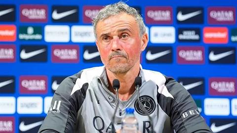 Luis Enrique lên tiếng về vụ hoãn lịch đấu đầy tranh cãi của PSG